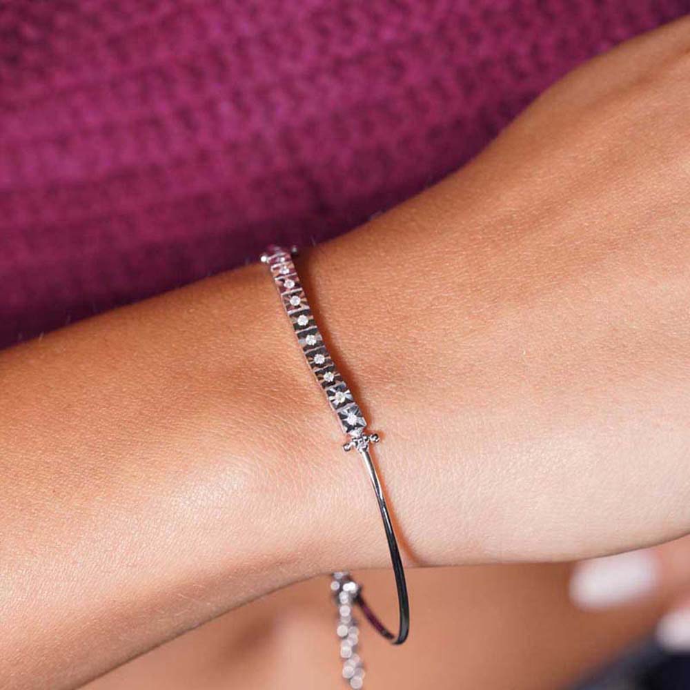 0.08 Karat Pırlanta Baget Bileklik - BLK00175