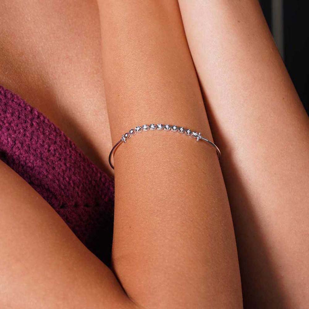 0.08 Karat Pırlanta Baget Bileklik - BLK00177