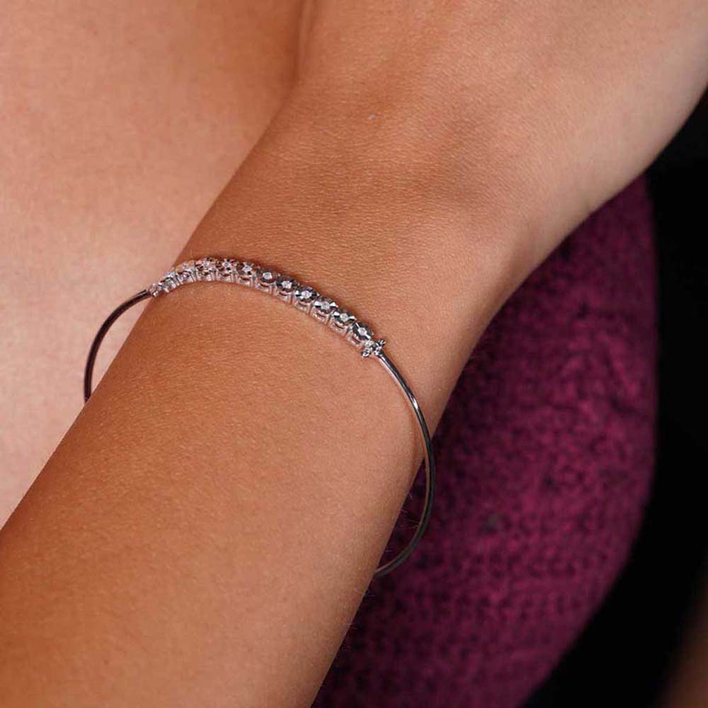 0.10 Karat Pırlanta Baget Bileklik - BLK00170