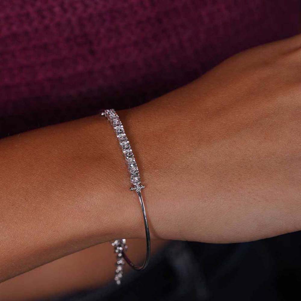 0.10 Karat Pırlanta Baget Bileklik - BLK00171