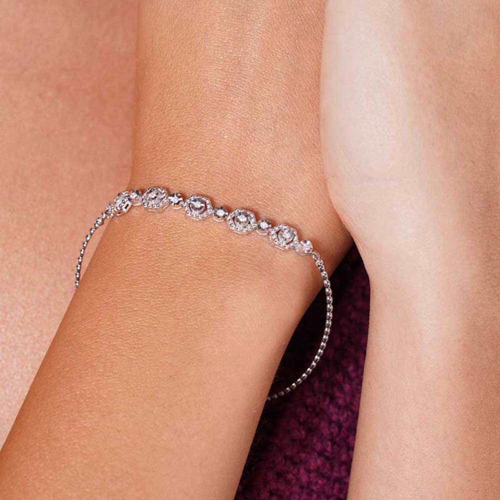 0.10 Karat Pırlanta Baget Bileklik - BLK00173