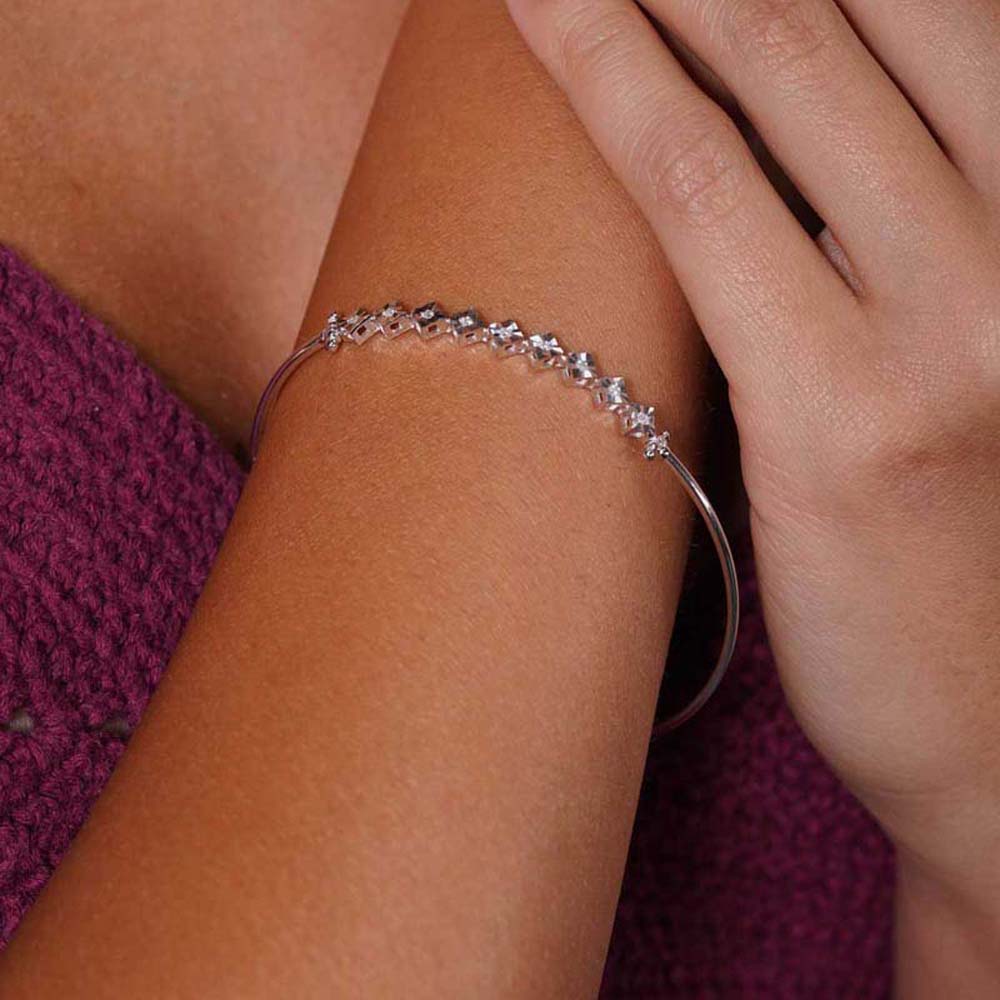 0.10 Karat Pırlanta Baget Bileklik - BLK00174