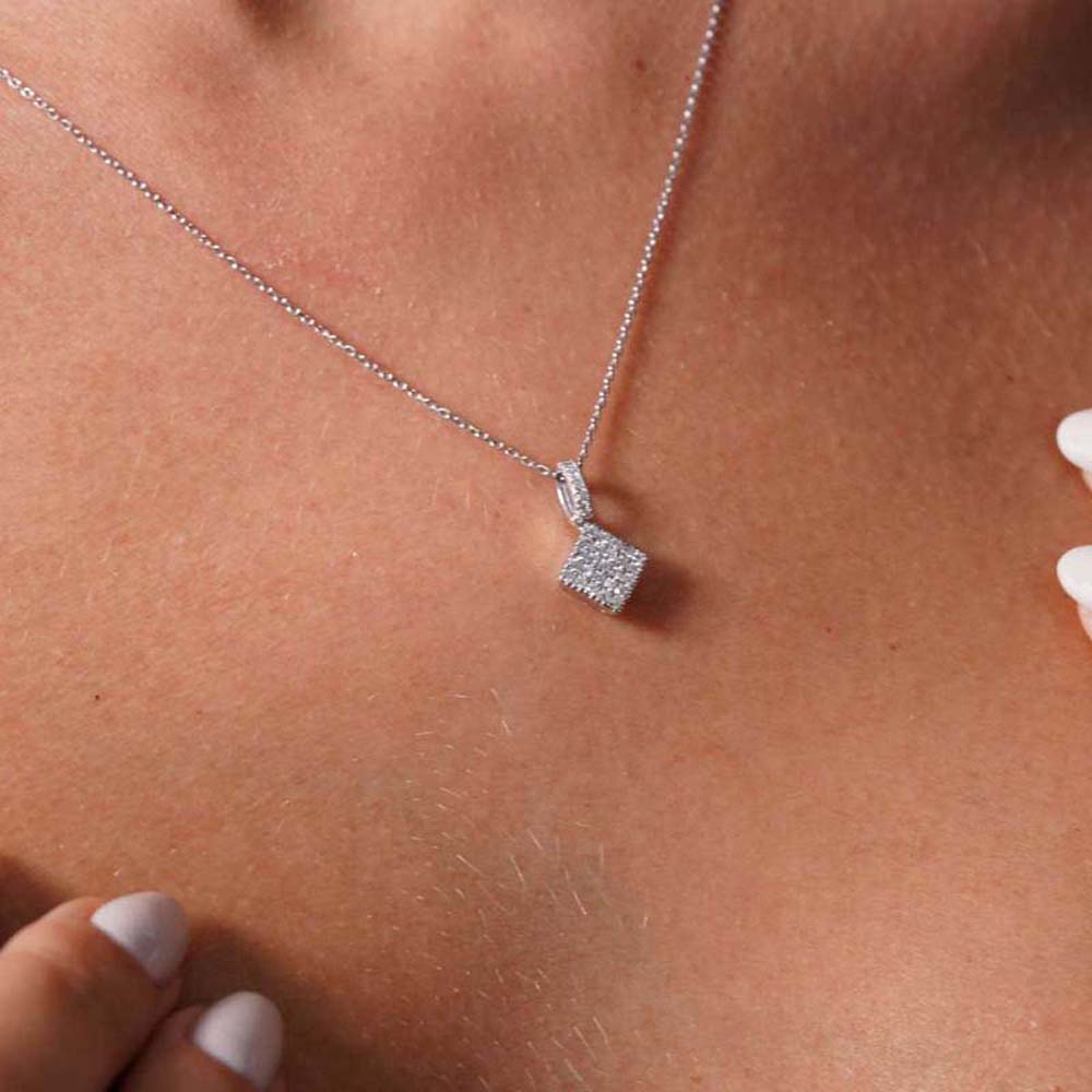 0.21 Karat Pırlanta Baget Kolye - KLF00100