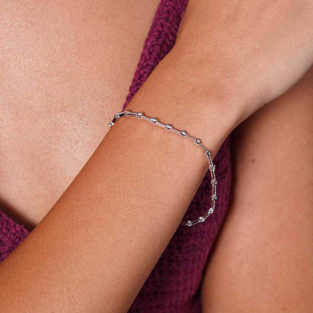 0.22 Karat Pırlanta Baget Bileklik - BLK00178