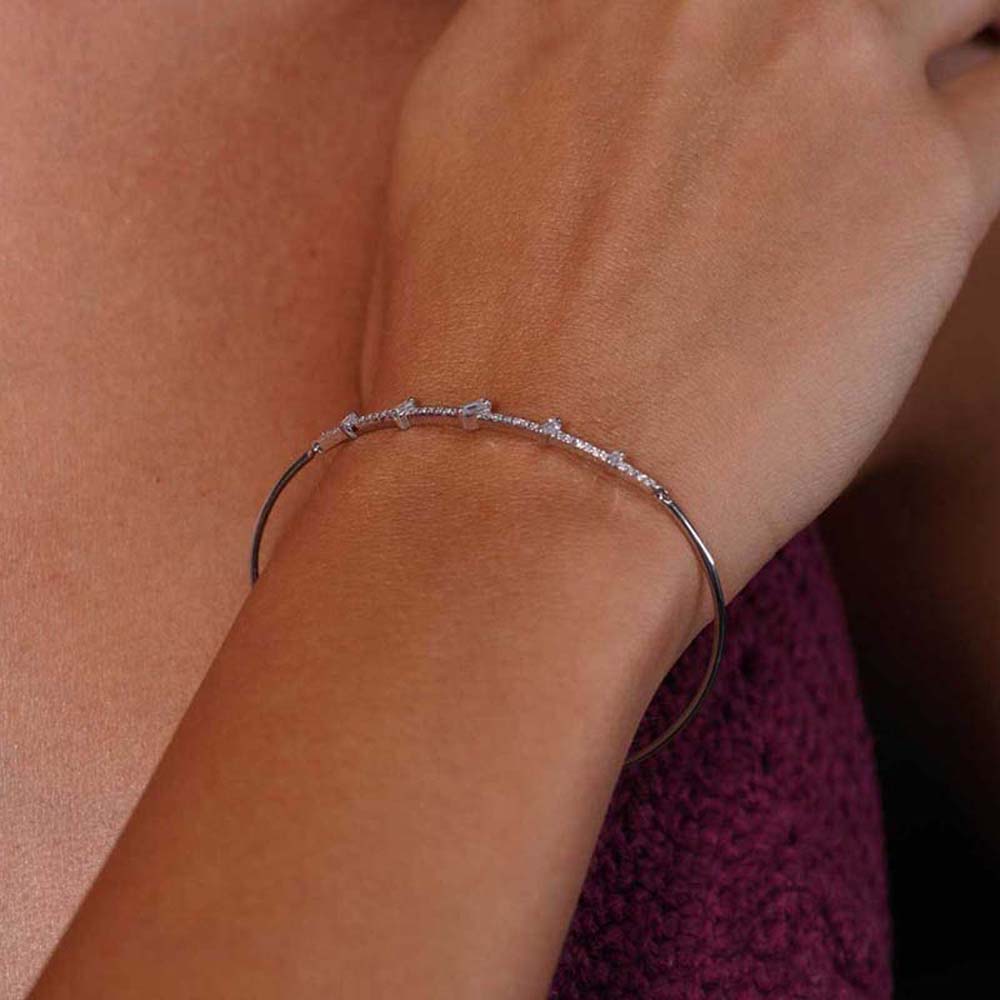 0.24 Karat Pırlanta Baget Bileklik - BLK00187