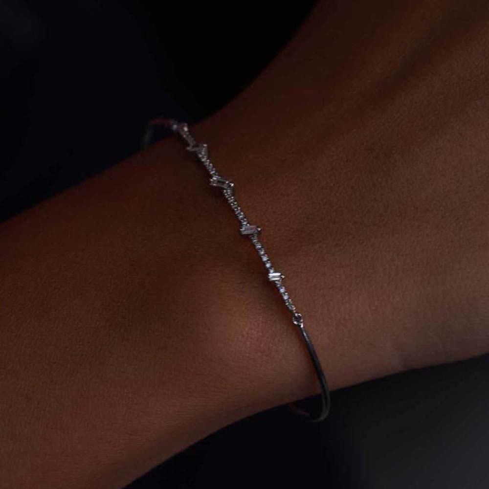 0.24 Karat Pırlanta Baget Bileklik - BLK00187