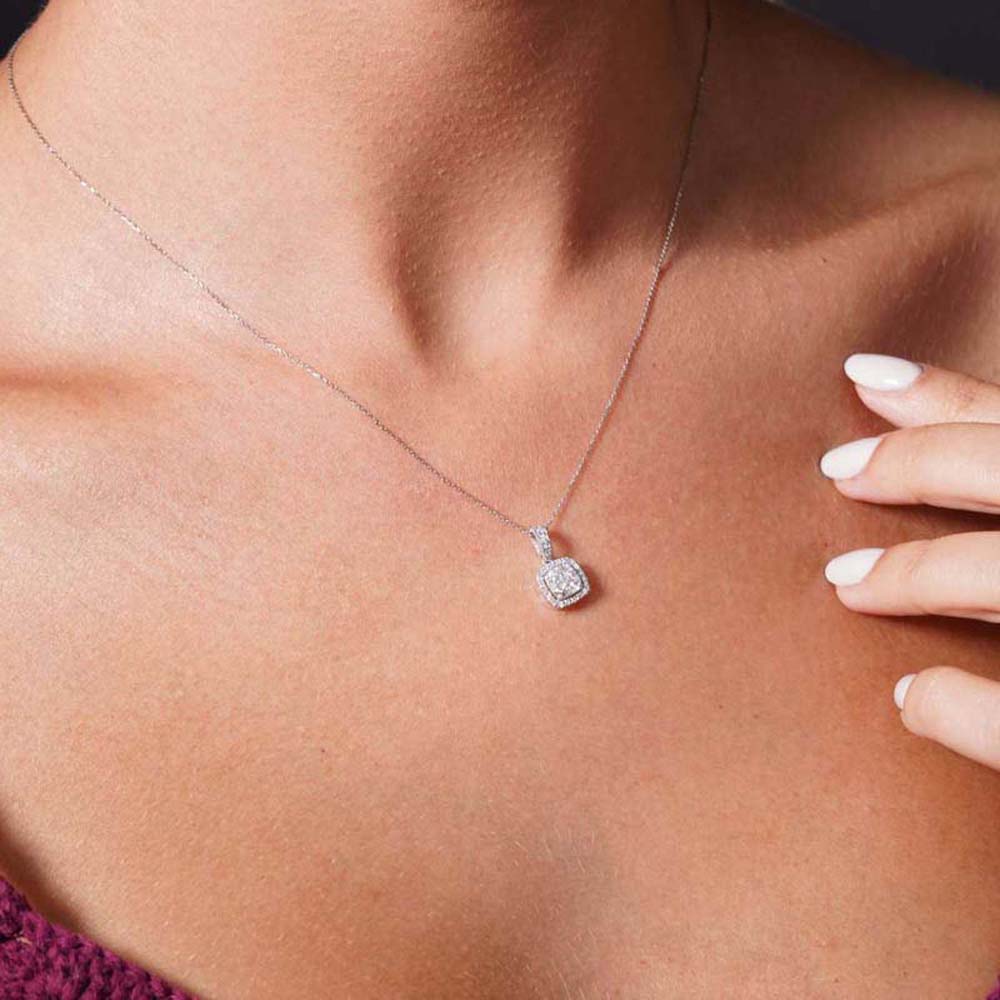 0.30 Karat Pırlanta Baget Kolye - KLF00101