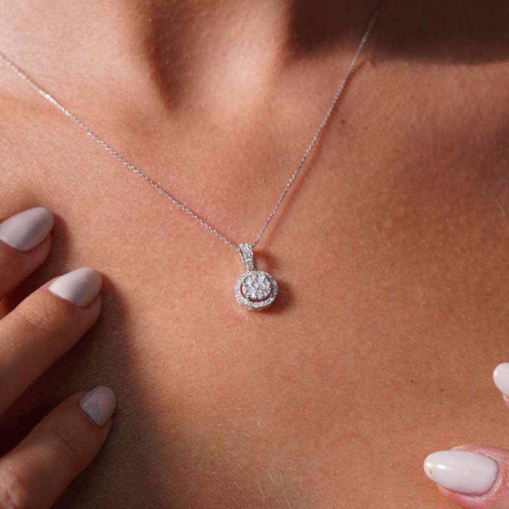 0.33 Karat Pırlanta Baget Kolye - KLF00103