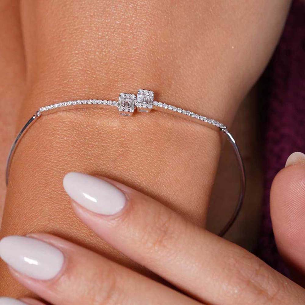 0.43 Karat Pırlanta Baget Bileklik - BLK00180