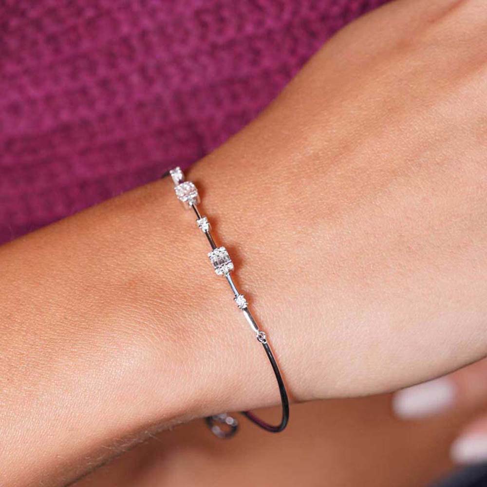 0.43 Karat Pırlanta Baget Bileklik - BLK00185