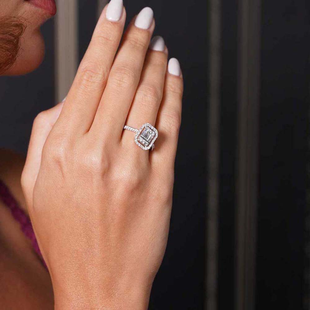 0.59 Karat Pırlanta Baget Yüzük