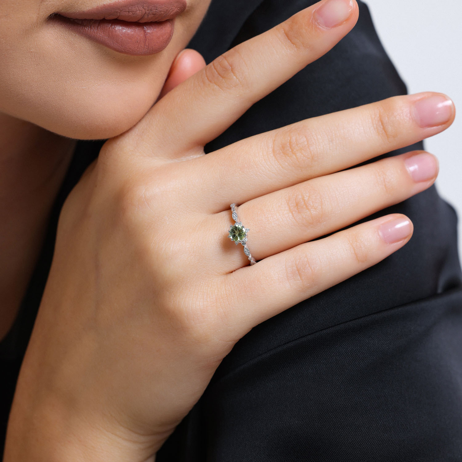 0.74 Karat Pırlantalı Lotus Vintage Yüzük - VNGYZB5003-1