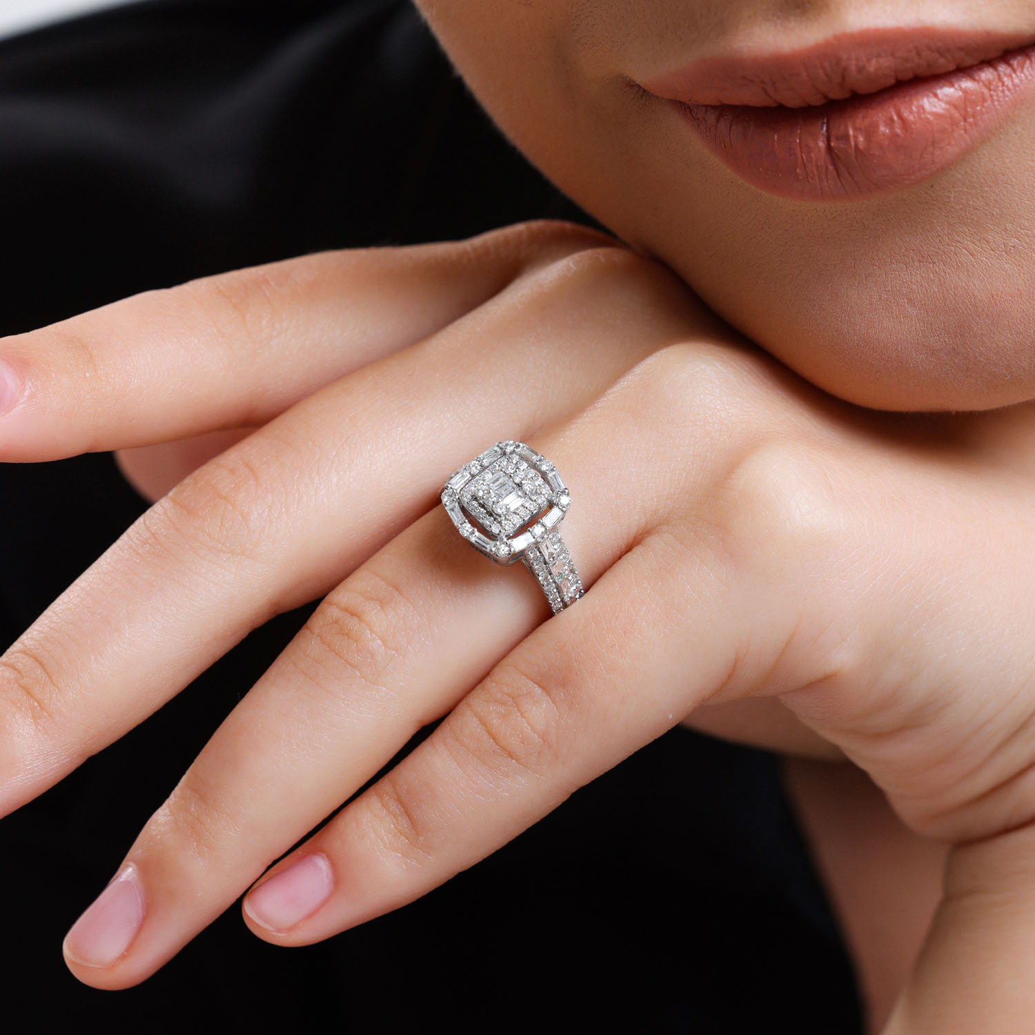 1.09 Karat Pırlanta Baget Yüzük