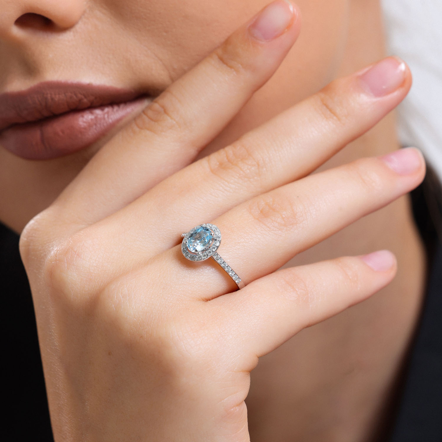 1.37 Karat Pırlantalı Blue Topaz Yüzük - ANTY0014